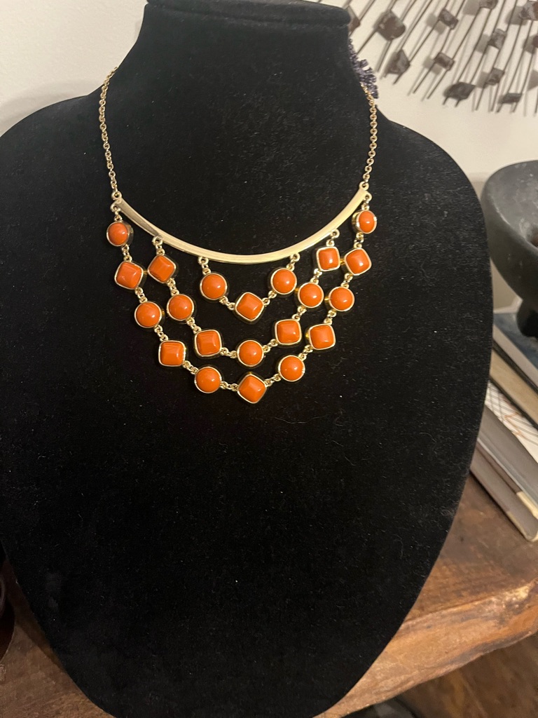 Liz Claiborne Gold-Tone Orange Multi-Strand Bib Necklace 20$